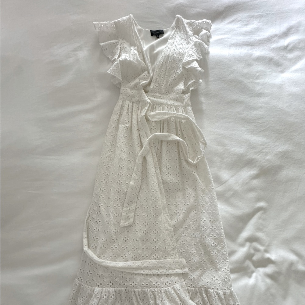 Revolve wrap dress - Picture 2 of 3
